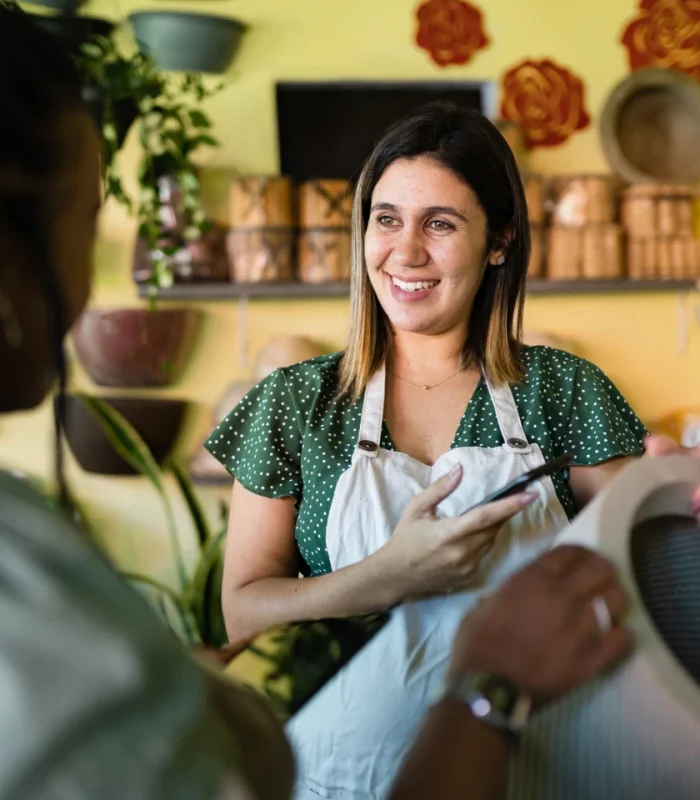 Jenisy_Shopkeeper-10