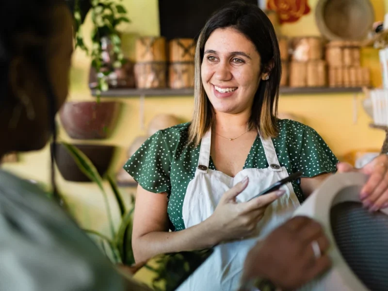 Jenisy_Shopkeeper-10